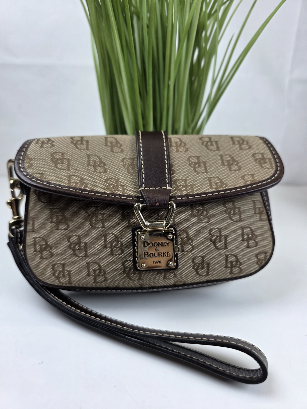 Dooney & Bourke Vintage Brown Signature Wristlet Clutch Bag